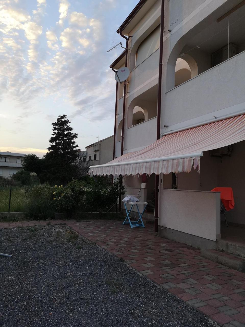 Apartment Zekija Barbat na Rabu Εξωτερικό φωτογραφία